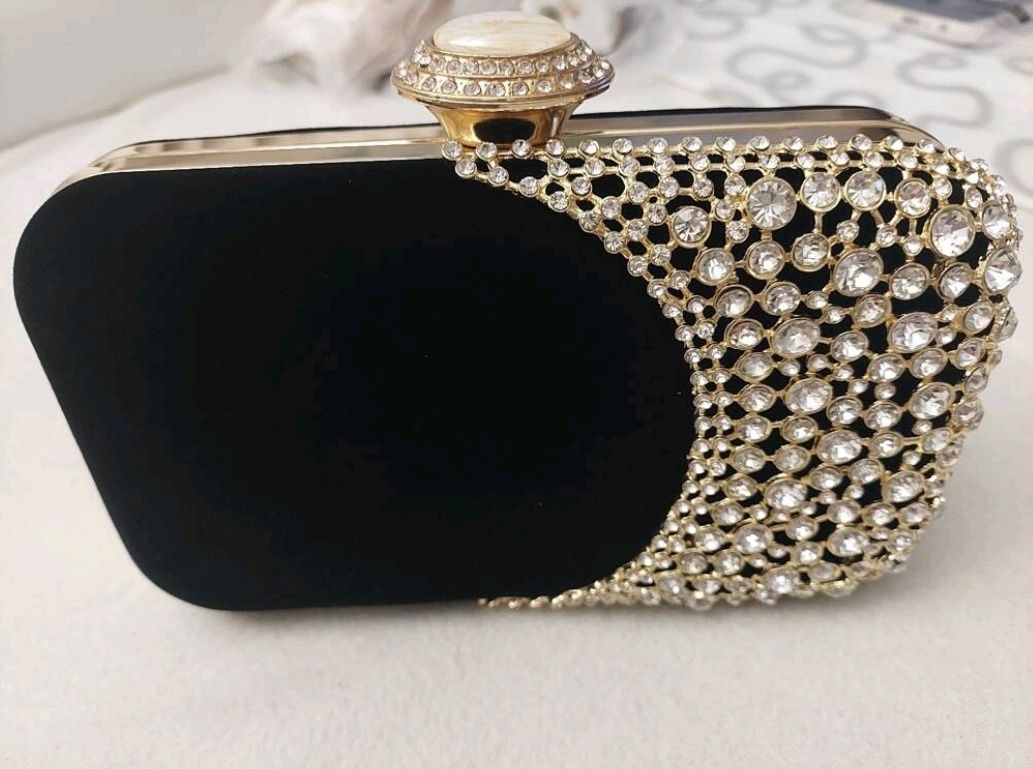 Geanta clutch eleganta