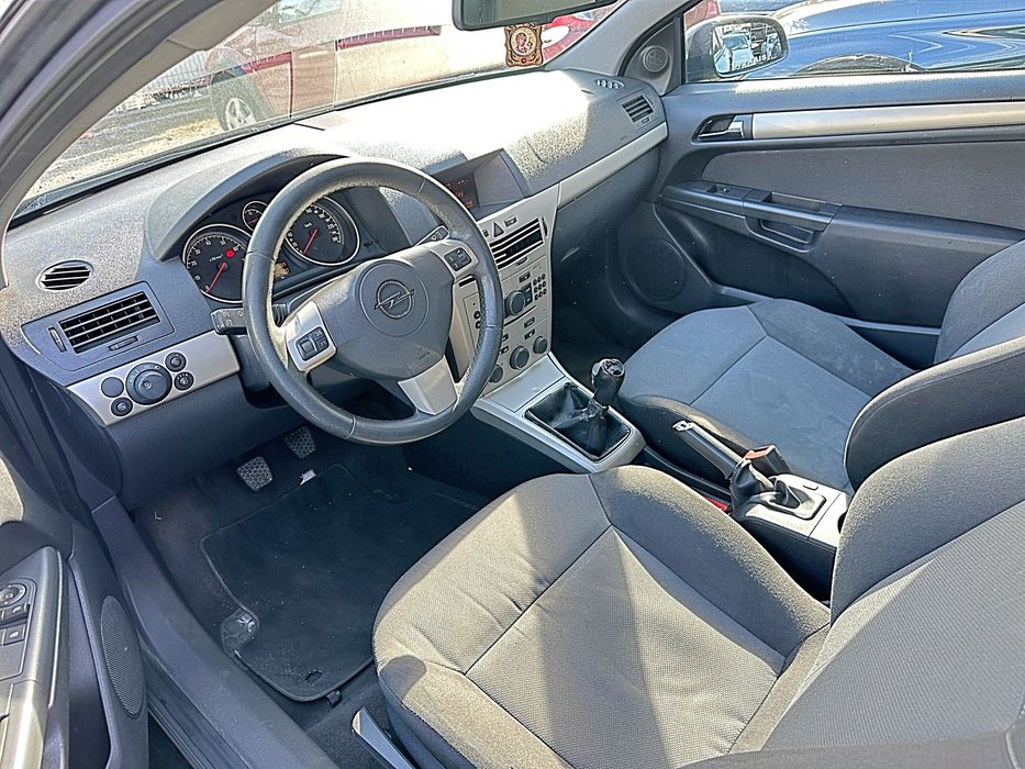 Opel Astra/GTC/2008/1.4 Benzina+GPL