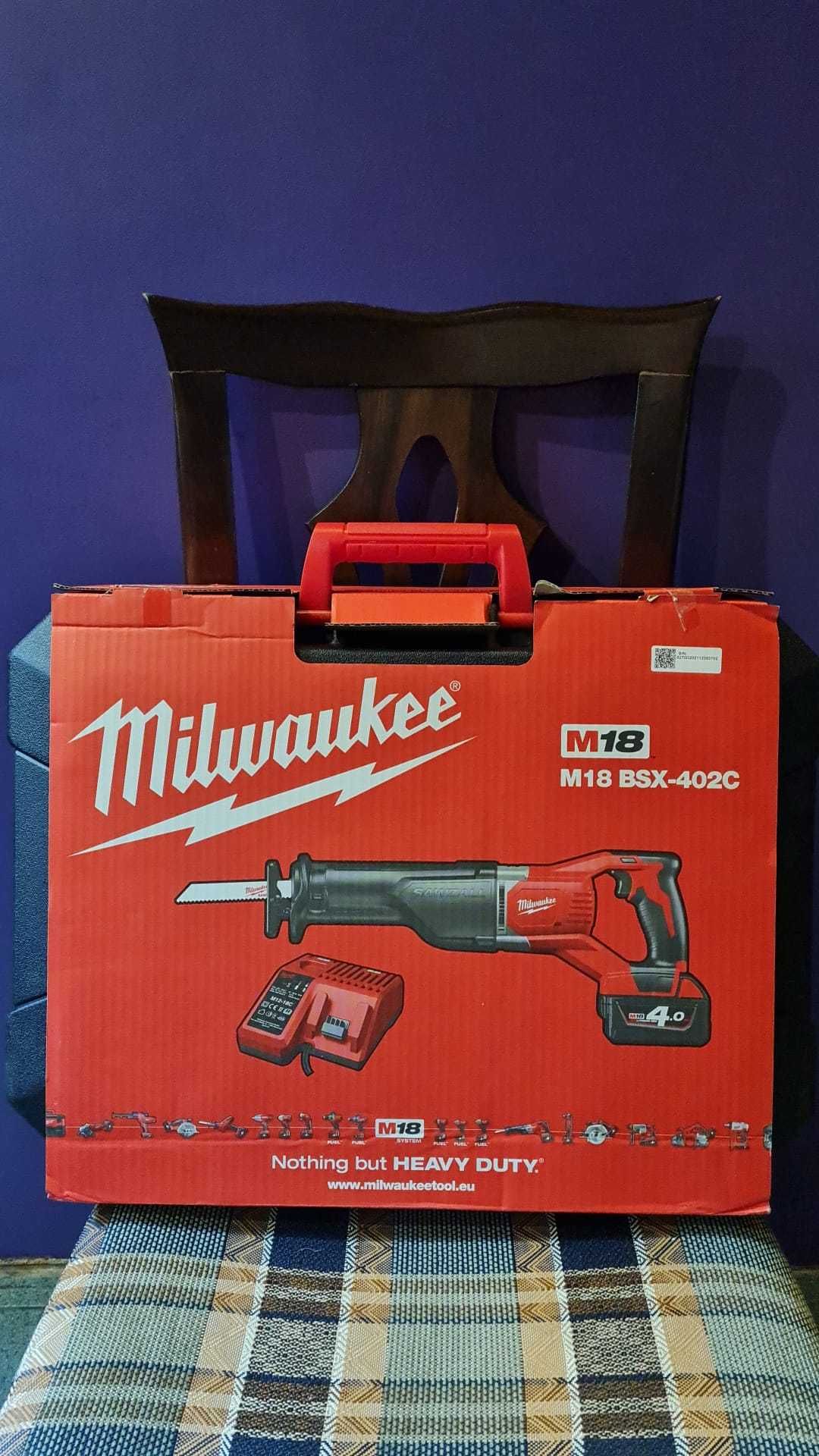 Акумулаторен саблен трион Milwaukee M18BSX-402C