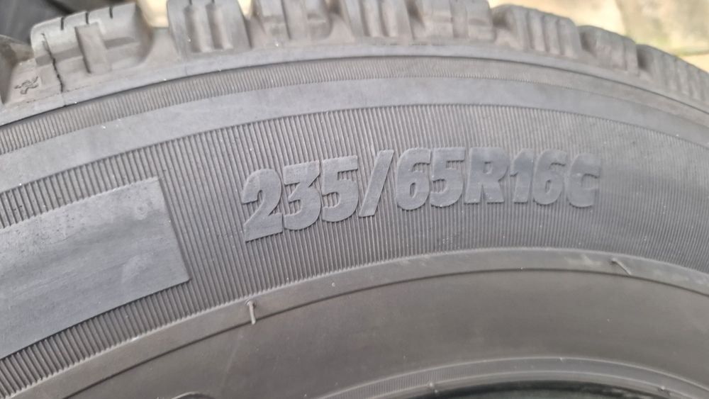 Anvelopa iarna 235 65 R 16 C Michelin