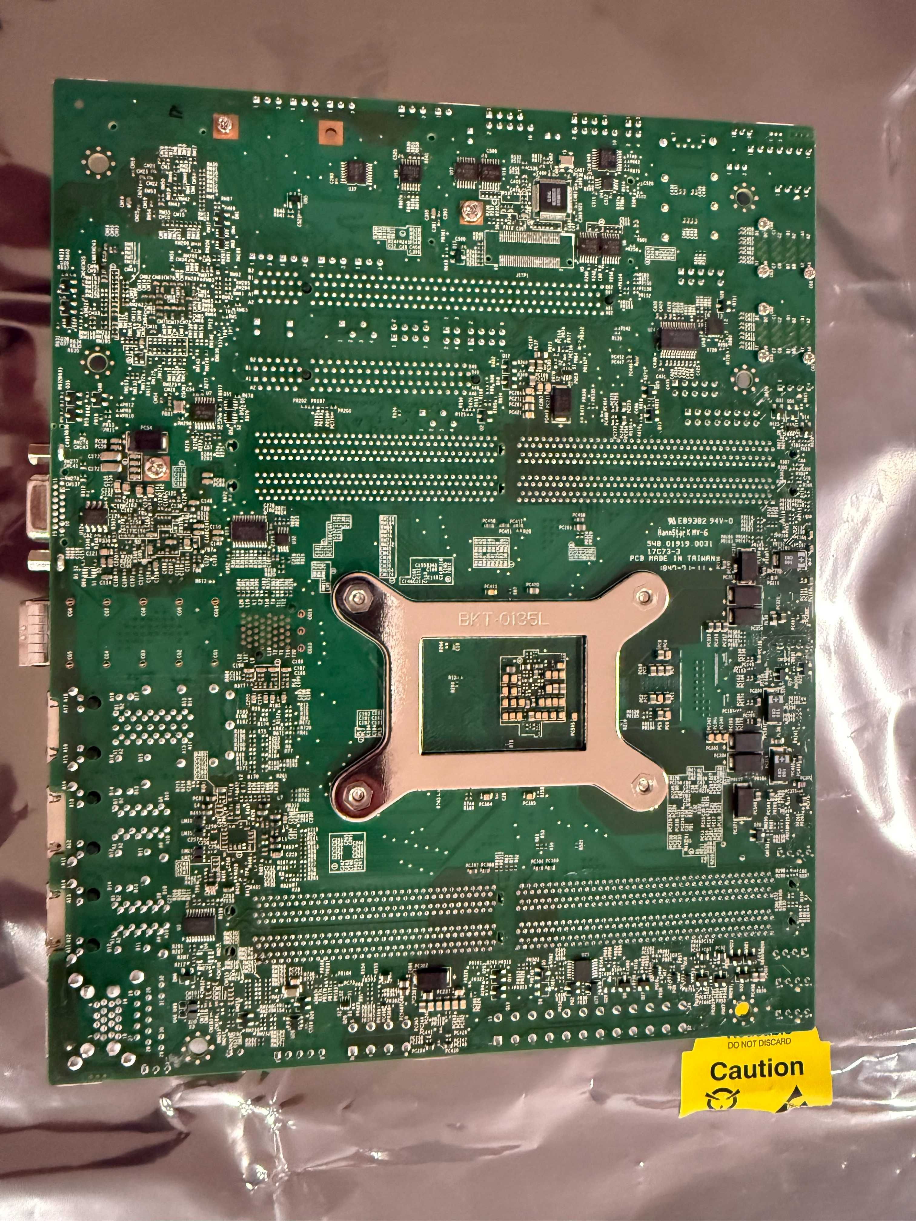 Supermicro X11SDV-8C-TP8F дънна платка за сървър + 128GB RAM