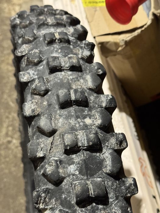 Предна кросова гума 90-90-21