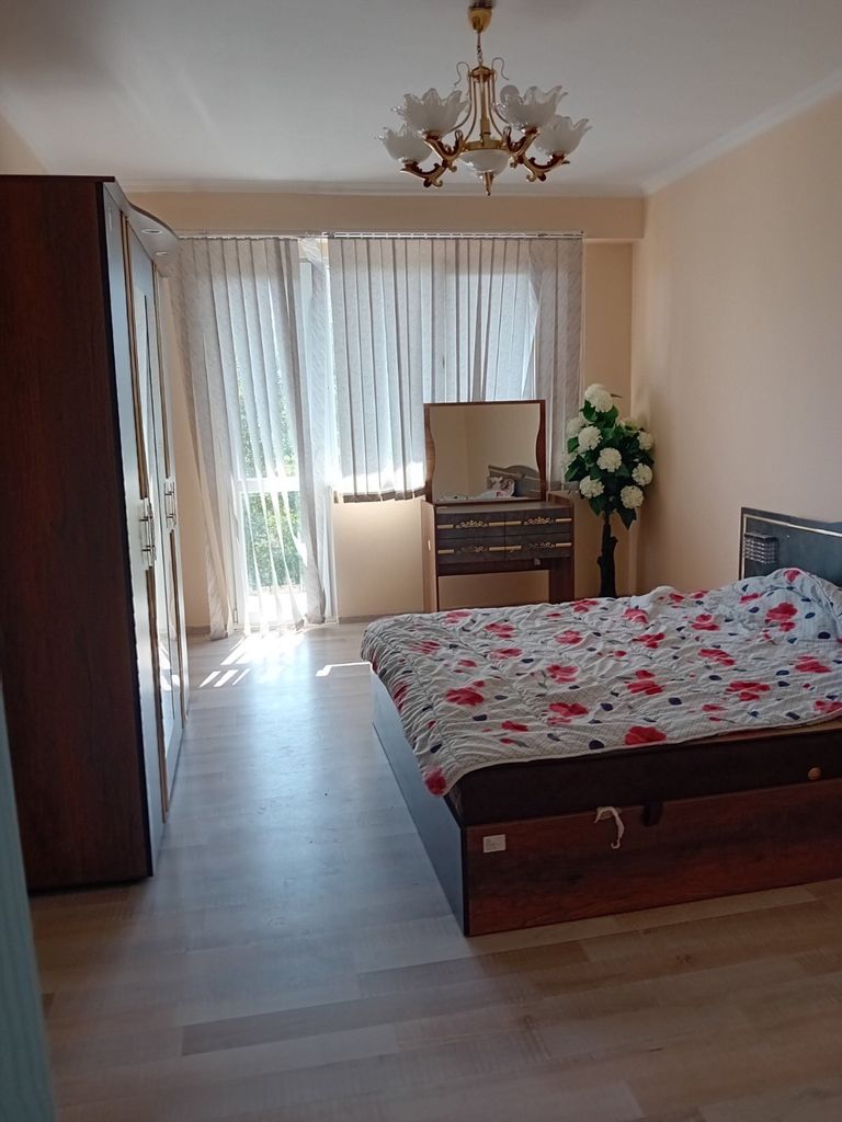 Продава се Двустаен апартамент в Добрич, Център - 55 кв.м за 640 €/кв.м - Снимка #6