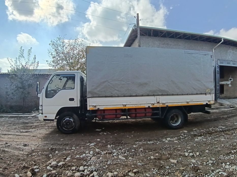 Isuzu 2013yil sotiladi