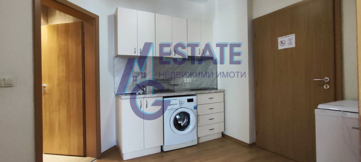 Продава чудесен имот за инвестиция с две спални и отделна кухня в