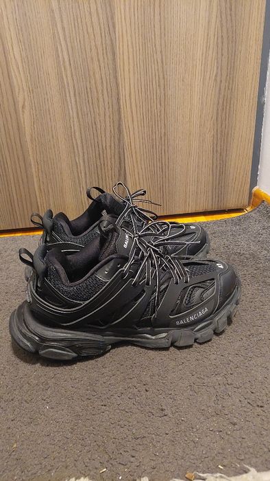 Balenciaga Track