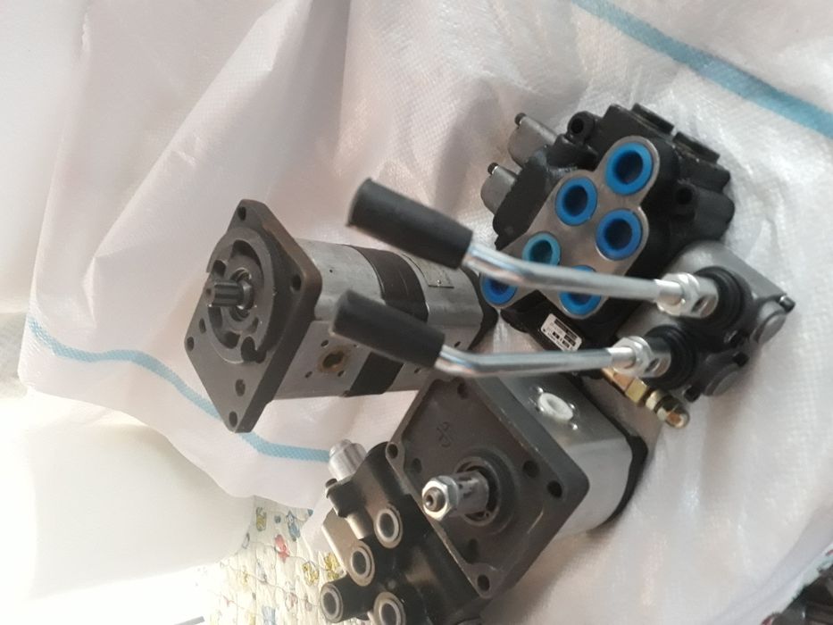 POMPE hidraulice noi