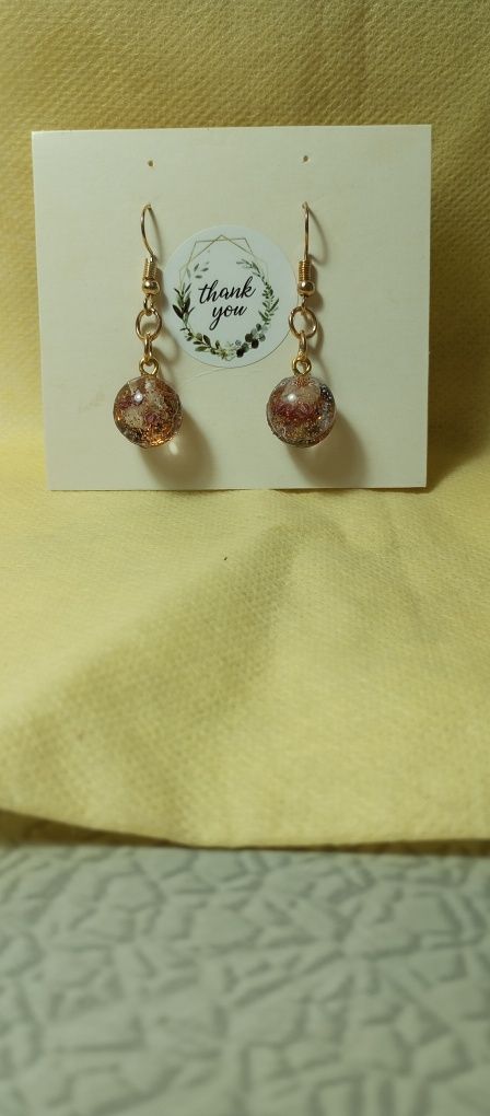 Сережки из ювелирной смолы. Ручная работа