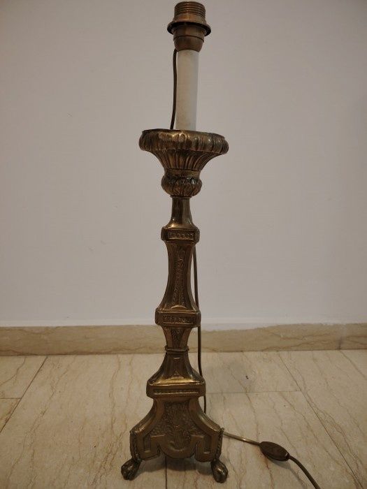 Superbă veioza de dimensiuni mari cu talpa din bronz in stilul Baroc ,