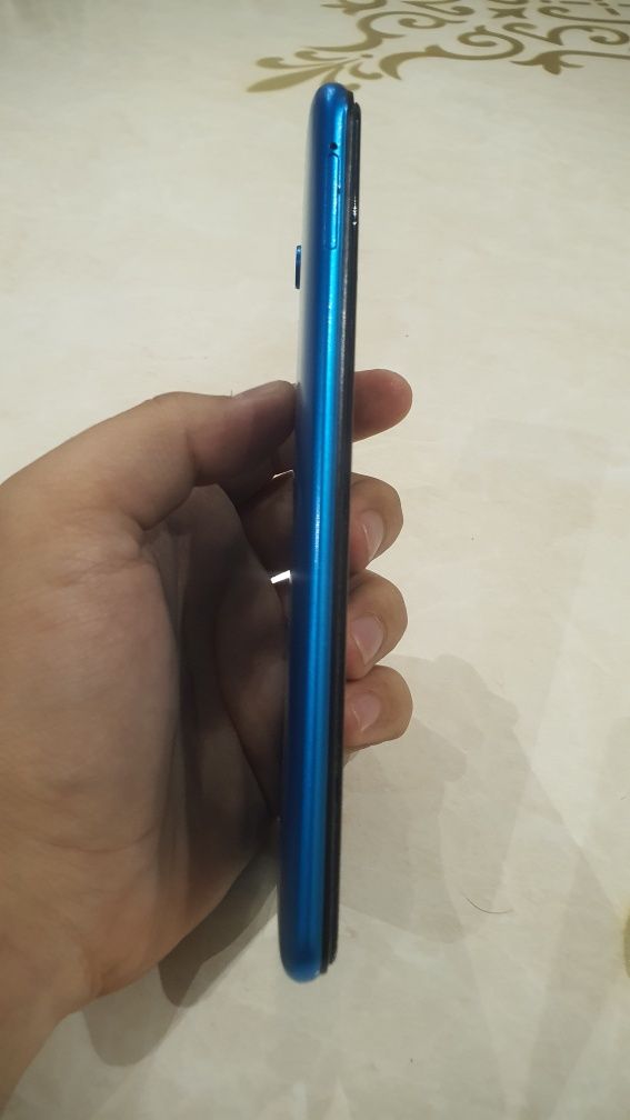 Vivo Y 1S sotiladi