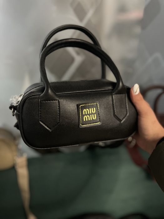 Дамски чанти mui mui, guess