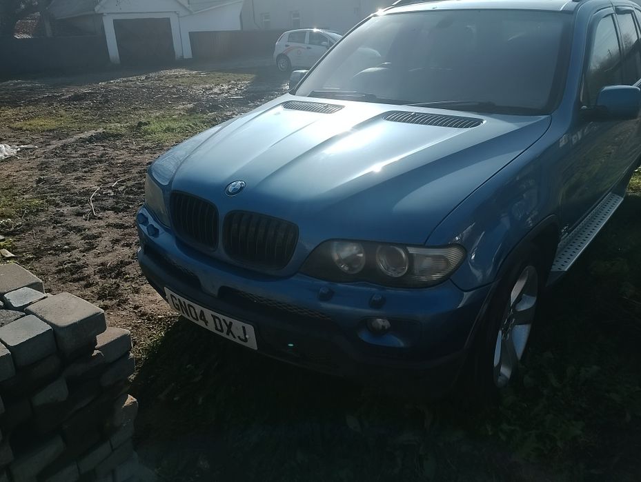 Dezmembrez BMW X5 2004