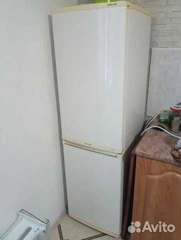 продам хорошо работающий холодильник LG хорошо охлаждает