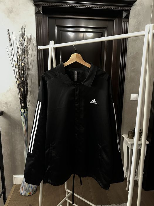 Geaca Adidas oversized