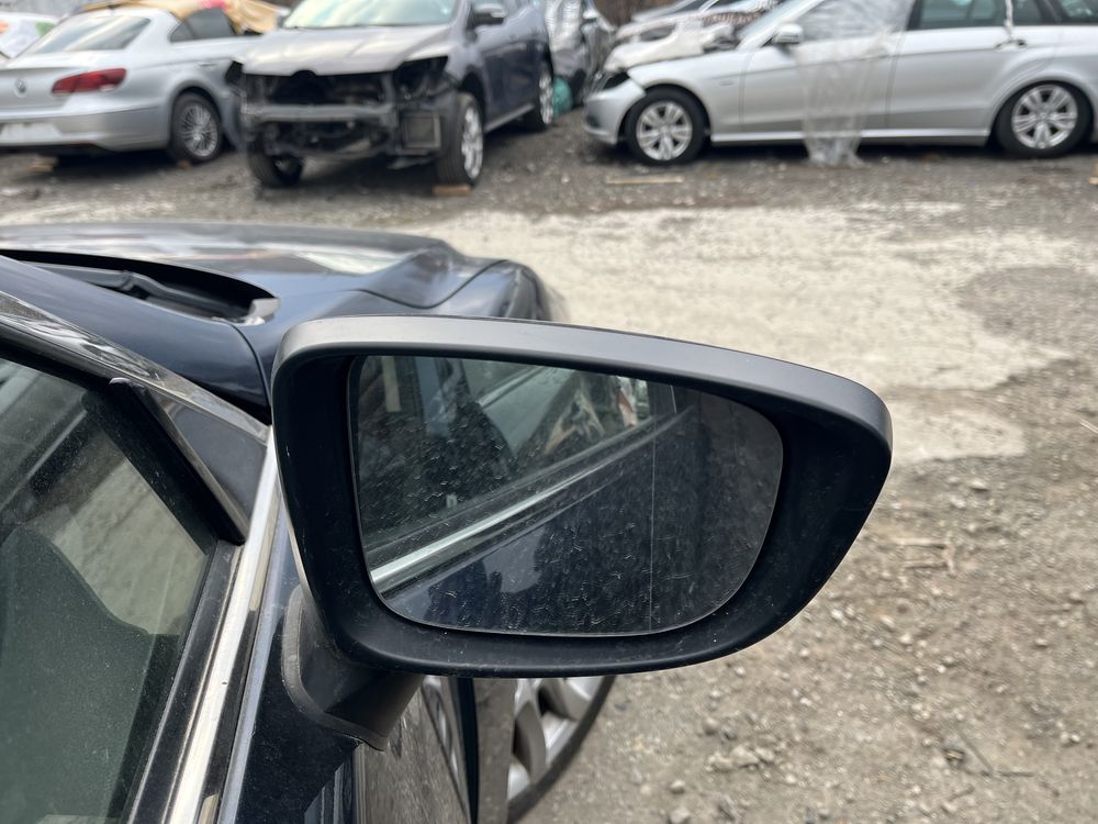 прибиращо огледало Mazda 6