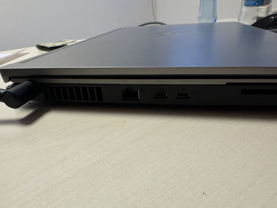 Laptop i7 13800H RTX2000 ADA, ecran superb