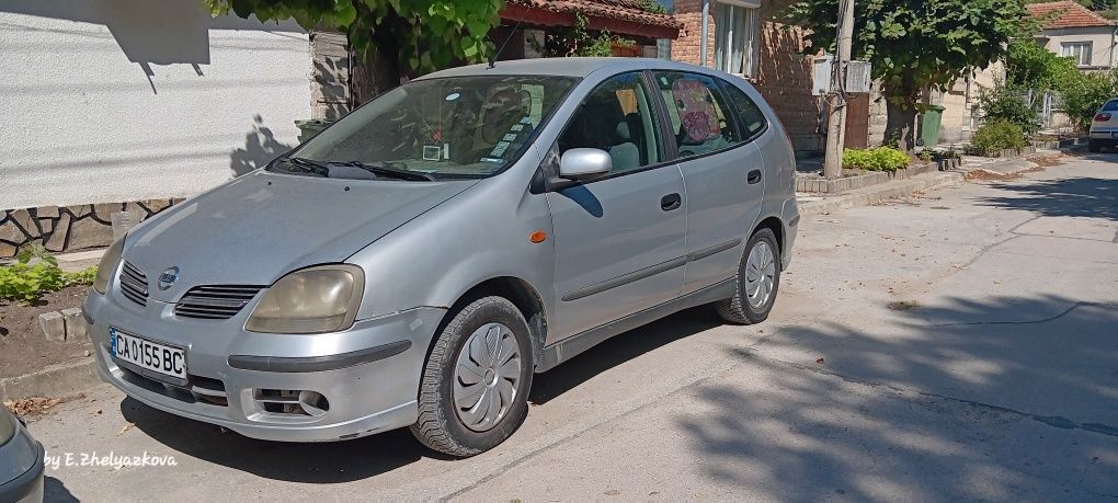 Nissan Almera Tino