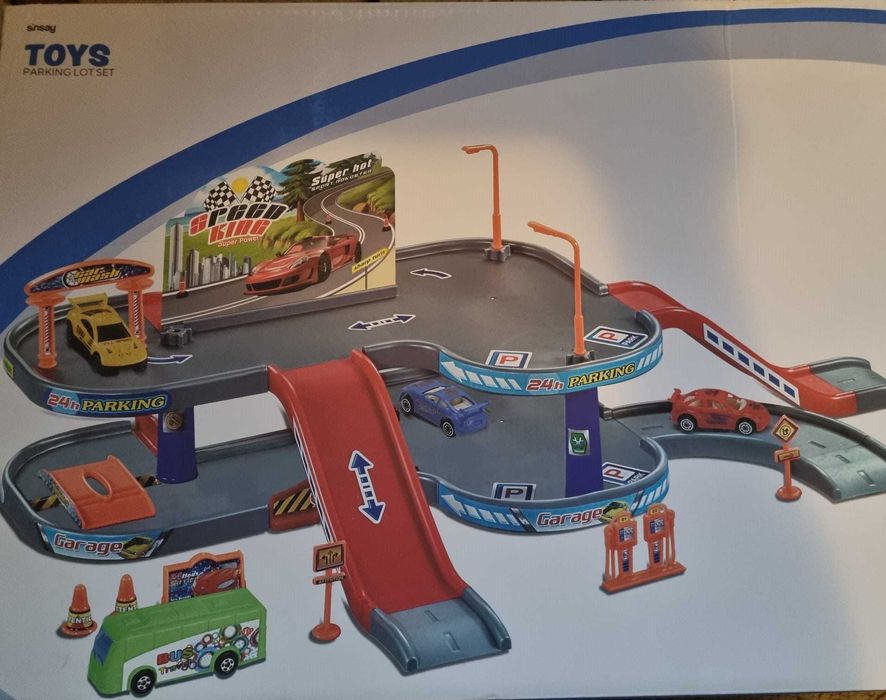 Parcare supraetajata si 11 masinute suplimentar