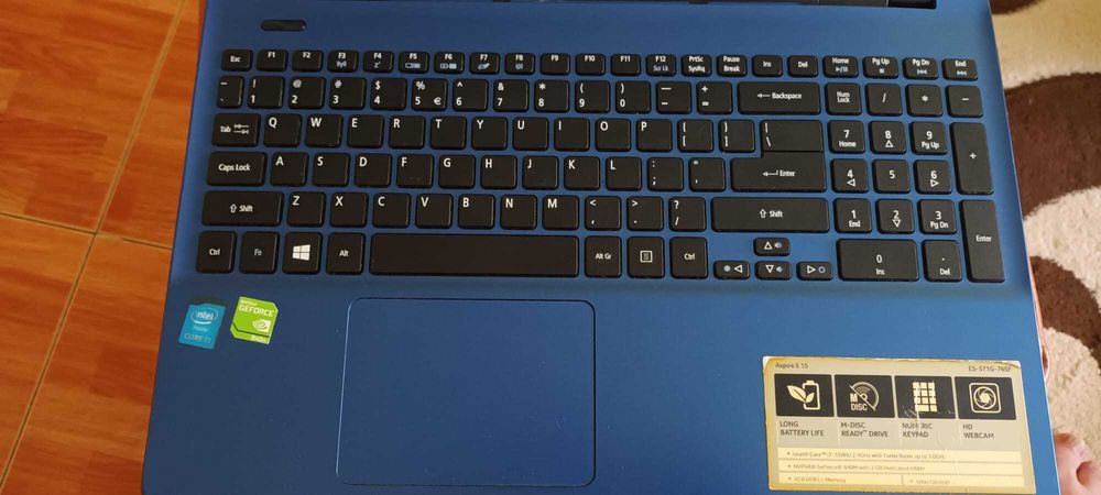 Acer Aspire E5-571 - i7-5500U 2.40GHz - 4GB RAM - 500GB HDD