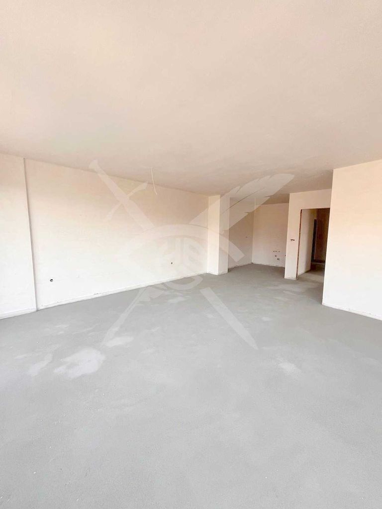 Продава се Тристаен апартамент в Пловдив, Каменица 1 - 142 кв.м за 2200 €/кв.м - Снимка #3