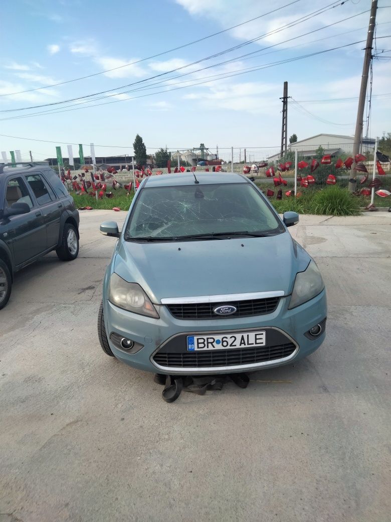 Dezmembrez Ford focus facelift