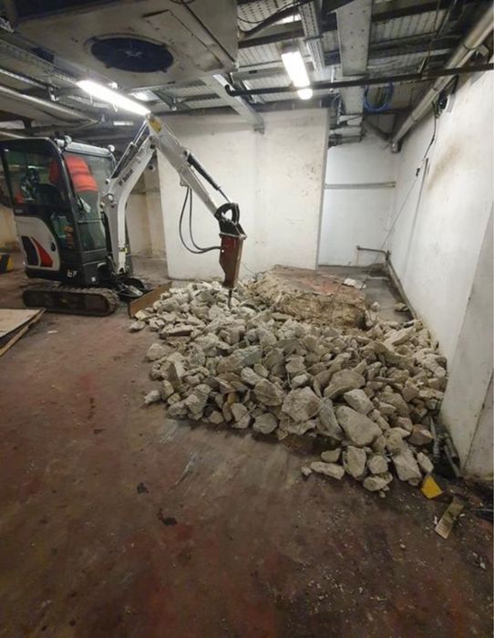 Demolari,taieri in beton,decopertam gresie,faianta,transport moloz!