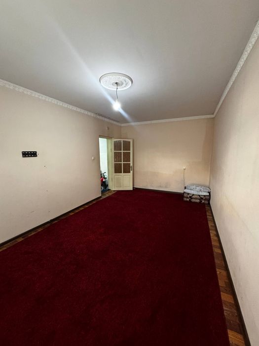 Комната ижарага берилади.