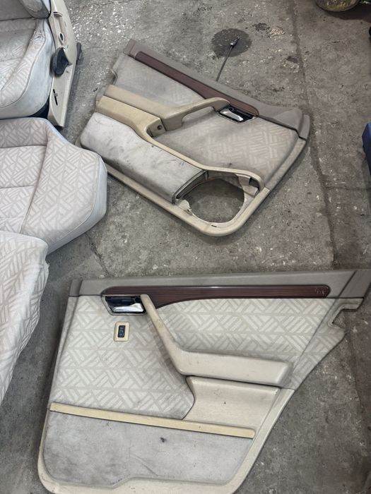 Сидения + обшивки w202