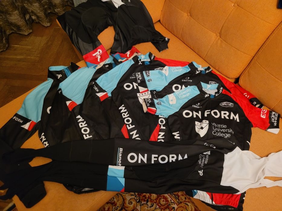 Echipament ciclism ON FORM Bianchi Team