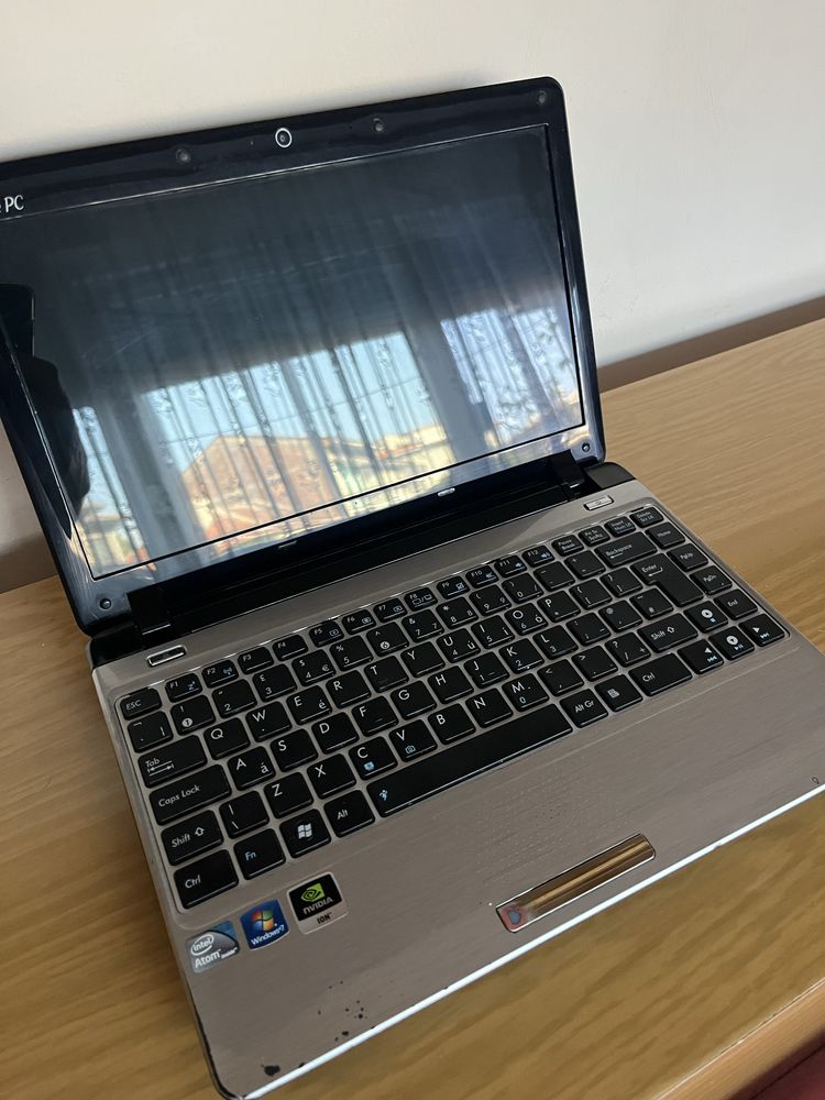 Лаптоп ASUS Eee PC 1201N 4gb