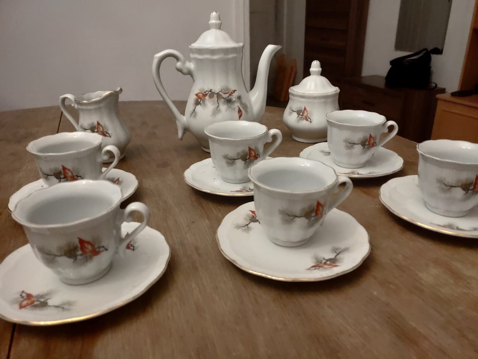 Фарфоровый кофейный сервиз