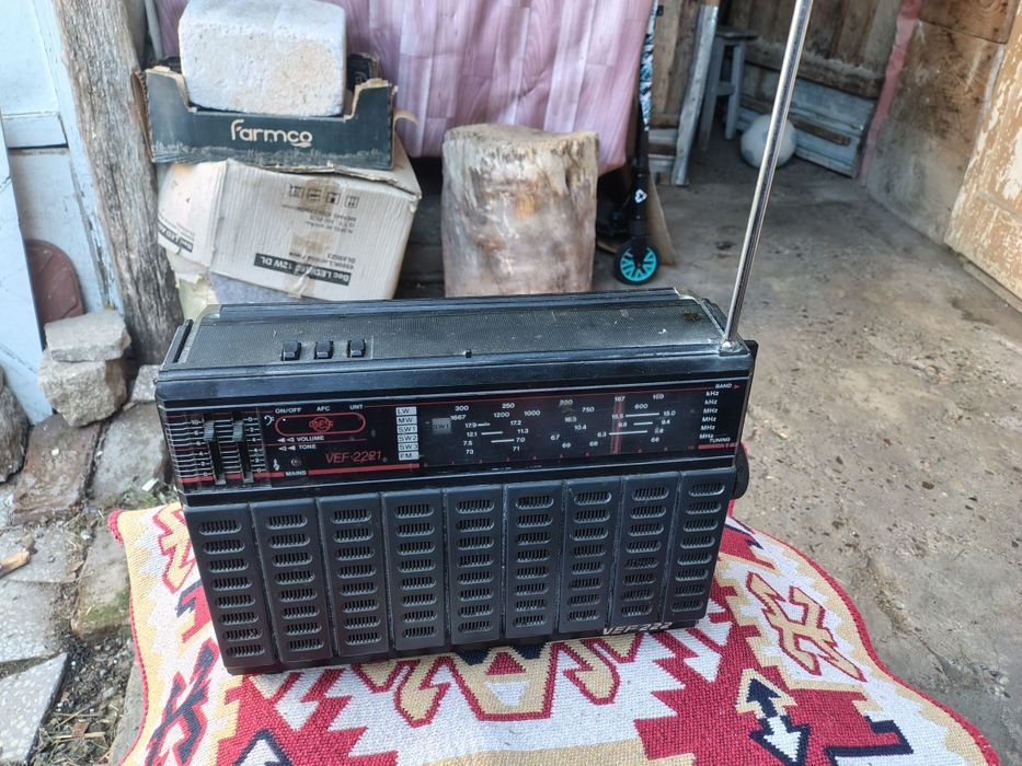 Aparat radio vechi  functional