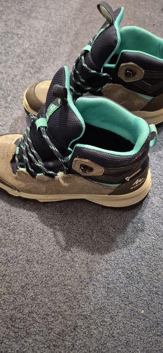 Ghete bocanci trekking munte decathlon 37