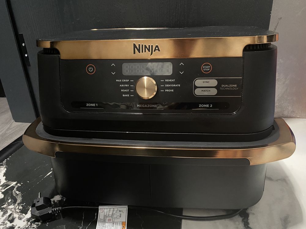 Фритюрник с горещ въздух Ninja Foodi Flex Drawer