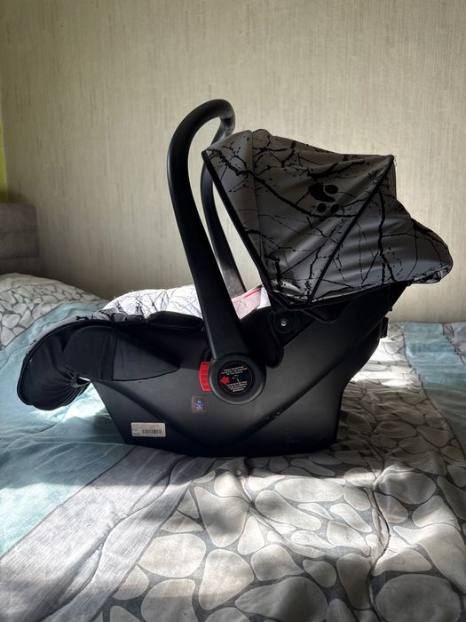 Бебешки кош на Lorelli, запазен и почти не употребен. От 0 до 7м.