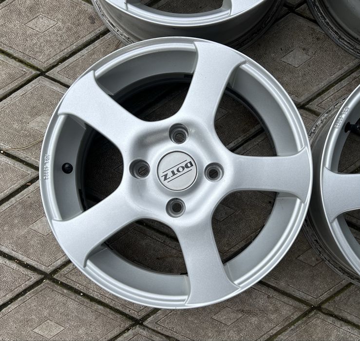 Jante 4x114,3 R15 Dotz