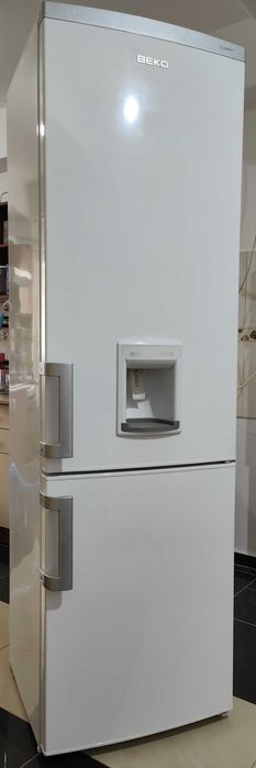 Combină frigorifică Beko BK386WD+ 380 L, dozator apă, stare bună