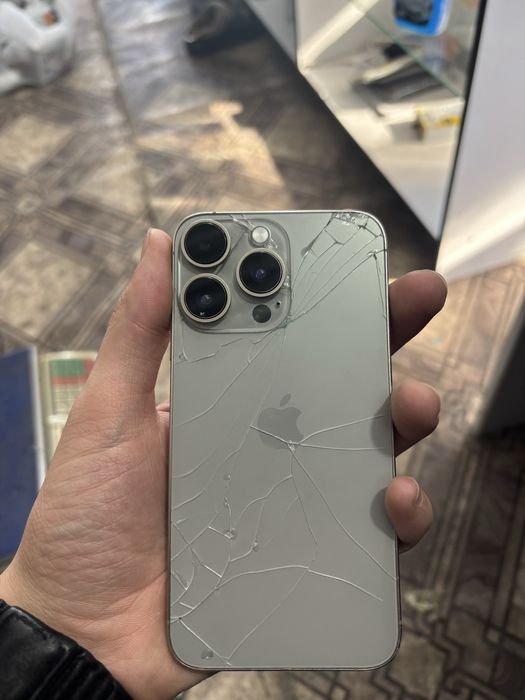 Iphone xs 15 pro korpusda