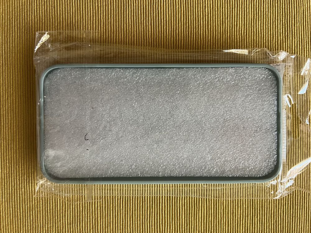 Кейсове за iPhone 13 Pro