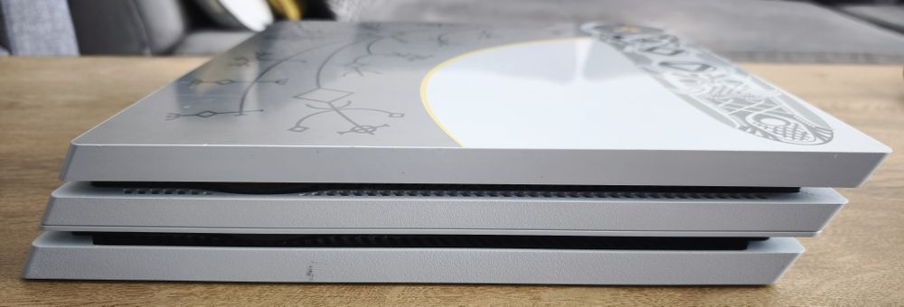 PlayStation 4 Pro, God of War edition