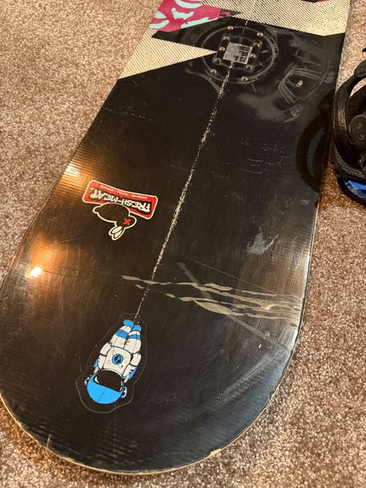 Snowboard Nitro + legături Union Force