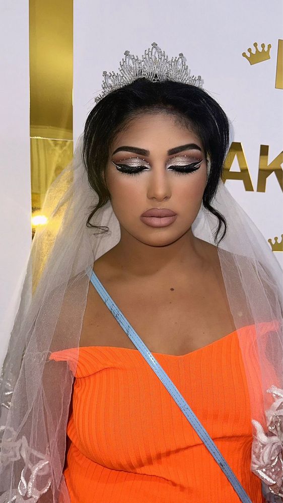 Makeup si coafat sector 2 pret makeup 200 par 100