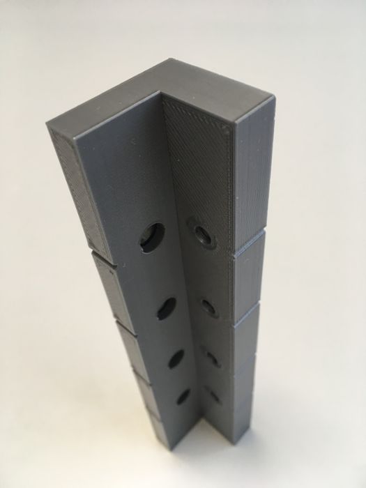 Sablon mobila plastic dur forma L pentru ericsoane 4/7mm