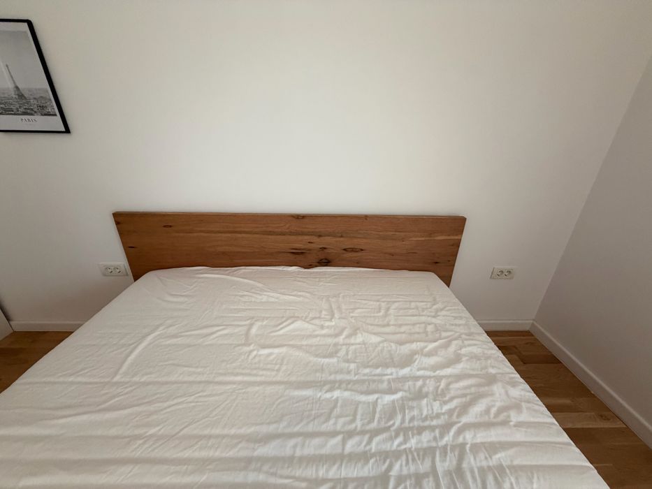 Vand Floating Bed din busteni stejar Urban Woods