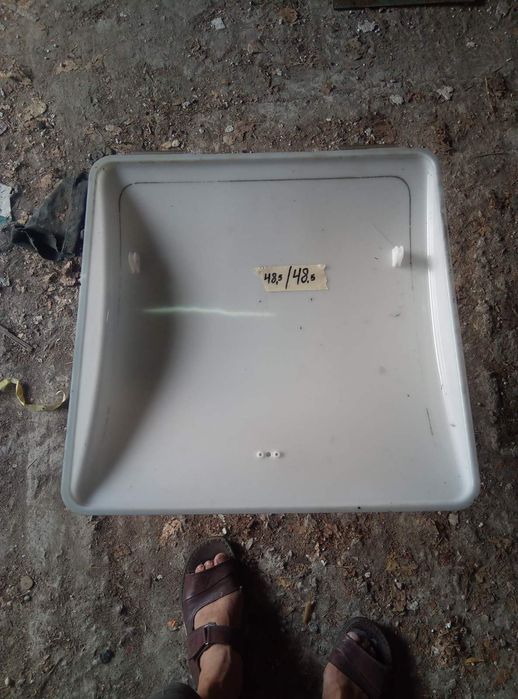 Продавам прозорци,люкове,маса,тенти,брони и др за кемпер и каравана