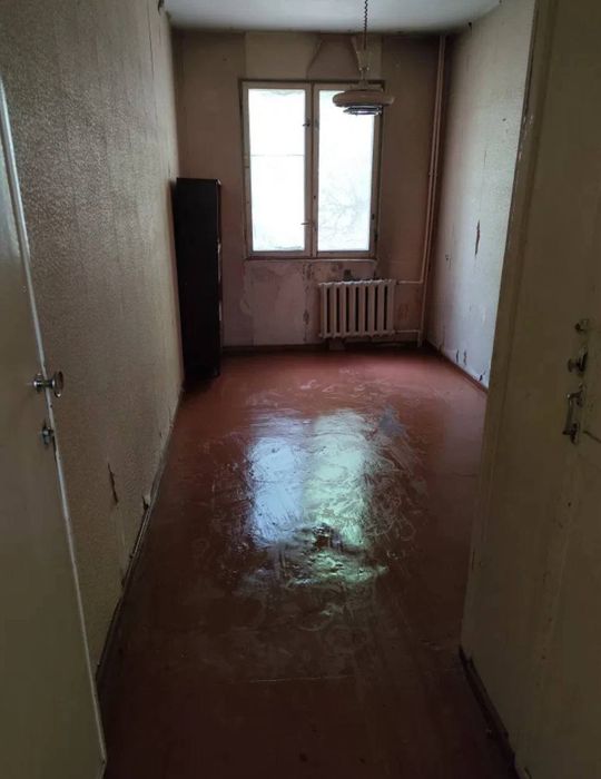 ^2/2/4 Чиланзар 8 квартал Отличная локация Продаётся квартира