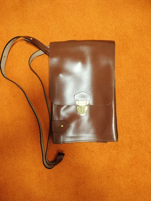 Porthart militar din piele naturala.