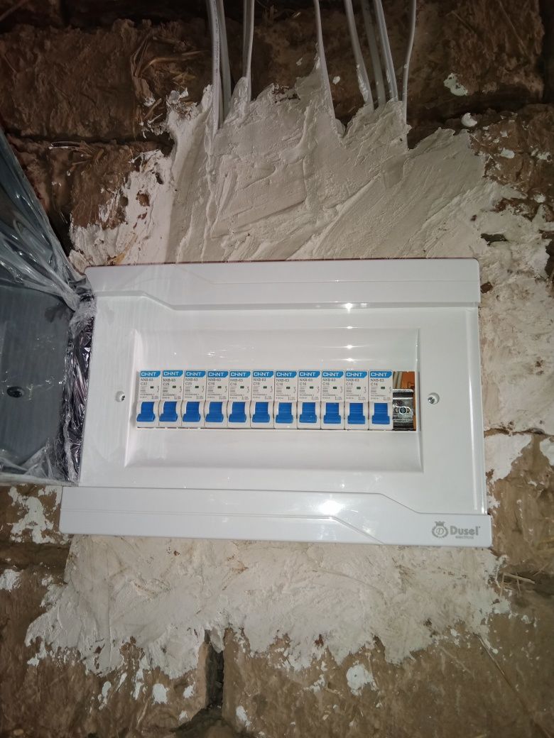 Elektrik xizmati 220V / 380V