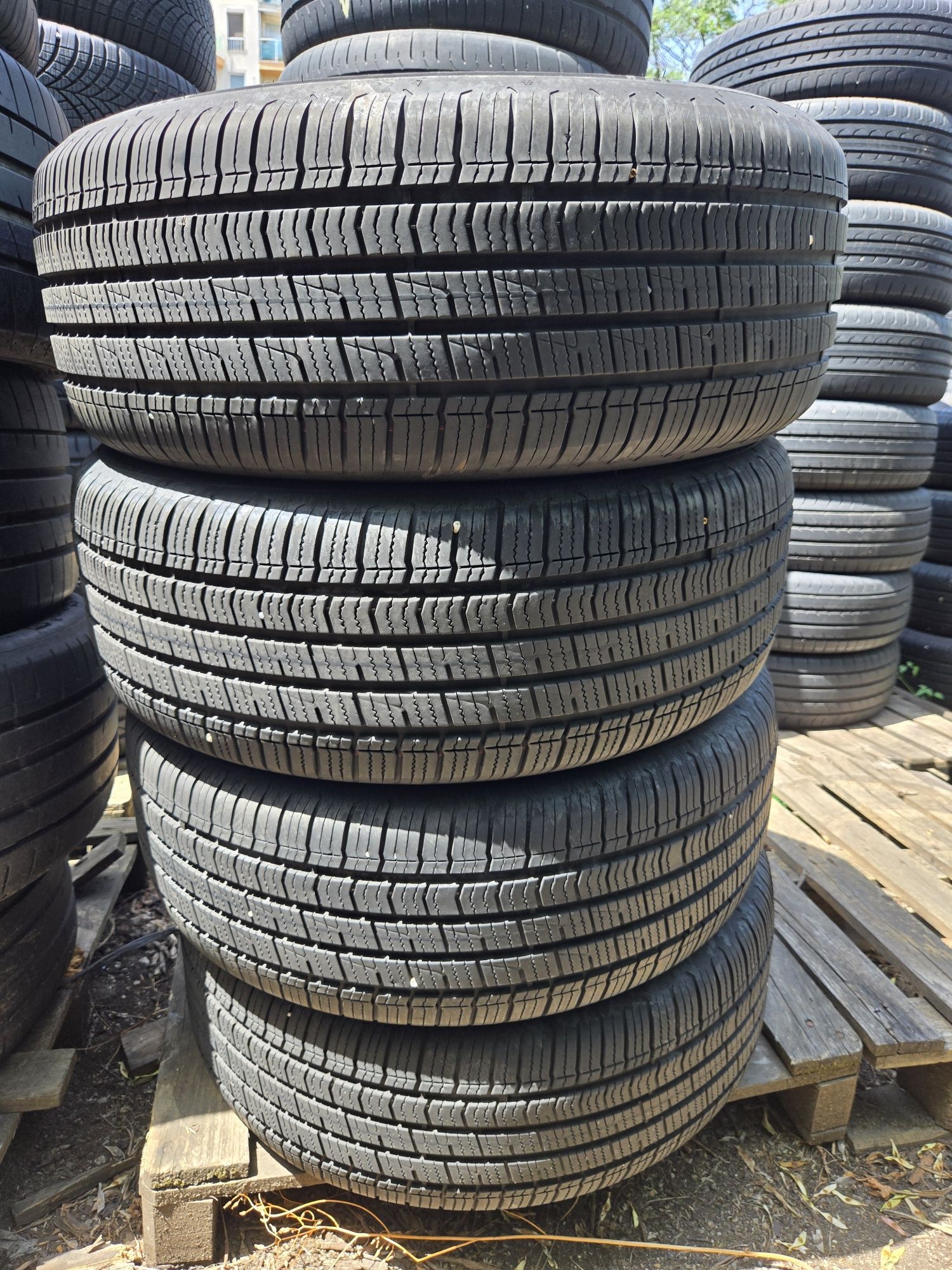 4бр.235 55 18 Dunlop всесезонни.