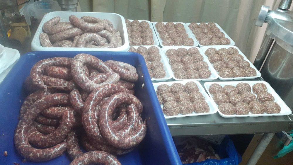 Домашни луканки и домшни кюфтенца